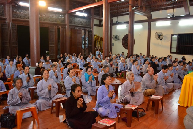 The Eight Precept Retreat  at Tay Khanh pagoda, Thai Binh